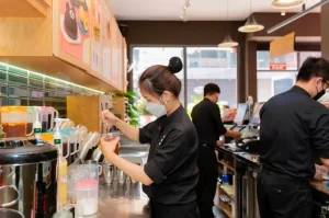 làm thêm khi du học có vi phạm không
